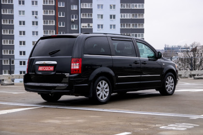 Продажа Chrysler Voyager V Grand 2.8 AT (163 л.с.) 2009 Черный в Автодом