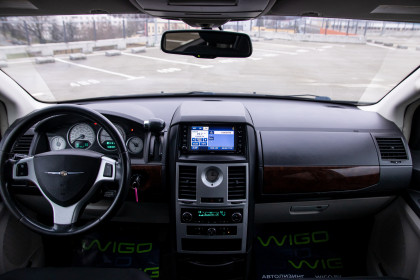 Продажа Chrysler Voyager V Grand 2.8 AT (163 л.с.) 2009 Черный в Автодом