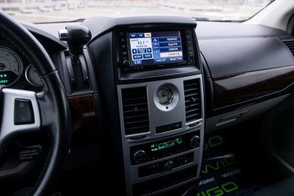 Продажа Chrysler Voyager V Grand 2.8 AT (163 л.с.) 2009 Черный в Автодом