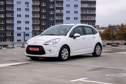 Купить Citroen C3 II 1.4 MT (68 л.с.) 2011 Белый в Автодом Продажа Citroen C3 II 1.4 MT (68 л.с.) 2011 Белый в Автодом