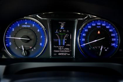 Продажа Toyota Camry VII (XV50) Рестайлинг 2.5 AT (181 л.с.) 2015 Черный в Автодом