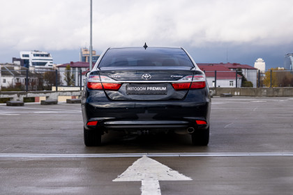 Продажа Toyota Camry VII (XV50) Рестайлинг 2.5 AT (181 л.с.) 2015 Черный в Автодом
