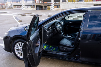 Продажа Toyota Camry VII (XV50) Рестайлинг 2.5 AT (181 л.с.) 2015 Черный в Автодом