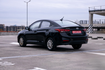 Продажа Hyundai Accent V 1.6 AT (130 л.с.) 2020 Черный в Автодом