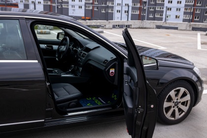 Продажа Mercedes-Benz C-Класс III (W204) 200 1.8 AT (184 л.с.) 2009 Черный в Автодом