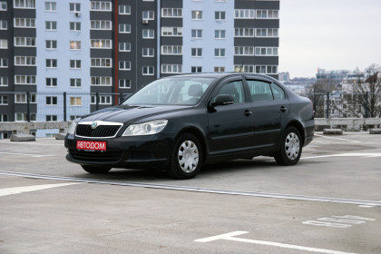 Продажа Skoda Octavia II (A5) Рестайлинг 1.4 MT (122 л.с.) 2011 Черный в Автодом