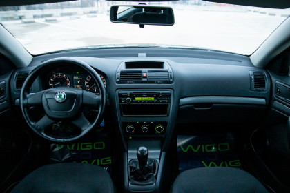 Продажа Skoda Octavia II (A5) Рестайлинг 1.4 MT (122 л.с.) 2011 Черный в Автодом