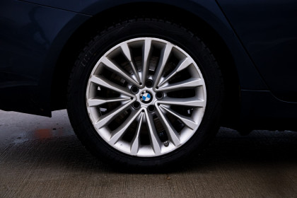 Продажа BMW 5 серии VII (G30/G31) 530d 3.0 AT (265 л.с.) 2019 Синий в Автодом