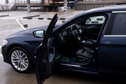 Продажа BMW 5 серии VII (G30/G31) 530d 3.0 AT (265 л.с.) 2019 Синий в Автодом