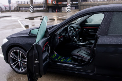 Продажа BMW 3 серии VI (F3x) 318d 2.0 AT (143 л.с.) 2016 Черный в Автодом