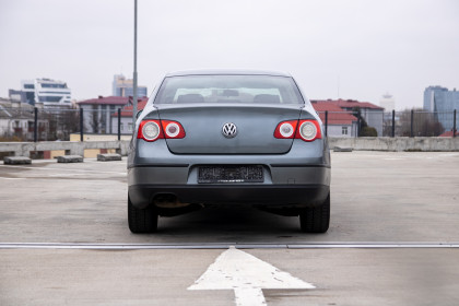 Продажа Volkswagen Passat B6 1.9 MT (105 л.с.) 2008 Серый в Автодом