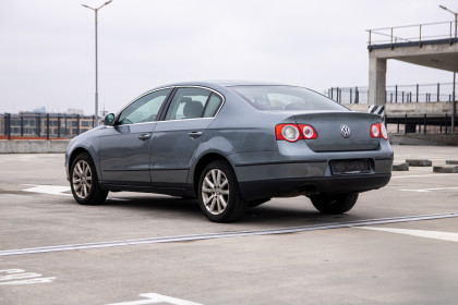 Продажа Volkswagen Passat B6 1.9 MT (105 л.с.) 2008 Серый в Автодом