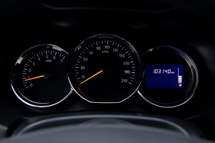 Продажа Renault Duster I Рестайлинг 2.0 MT (143 л.с.) 2016 Коричневый в Автодом