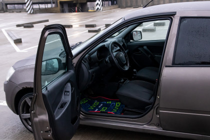 Продажа Lada (ВАЗ) Granta I 1.6 MT (106 л.с.) 2014 Коричневый в Автодом