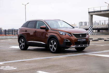 Продажа Peugeot 3008 II 8-speed 1.2 AT (130 л.с.) 2019 Оранжевый в Автодом