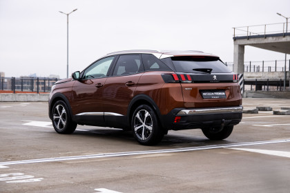 Продажа Peugeot 3008 II 8-speed 1.2 AT (130 л.с.) 2019 Оранжевый в Автодом