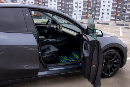 Продажа Tesla Model Y I Long Range 0.0 AT (345 л.с.) 2023 Серый в Автодом