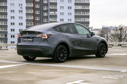 Продажа Tesla Model Y I Long Range 0.0 AT (345 л.с.) 2023 Серый в Автодом