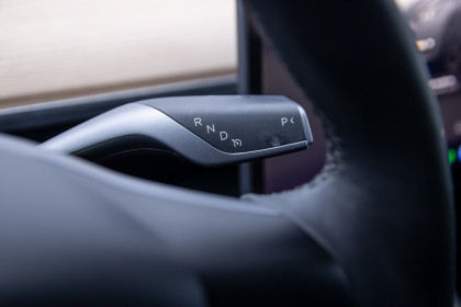 Продажа Tesla Model Y I Long Range 0.0 AT (345 л.с.) 2023 Серый в Автодом