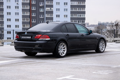 Продажа BMW 7 серии IV (E65/E66) Рестайлинг 730d 3.0 AT (231 л.с.) 2007 Черный в Автодом