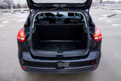 Продажа Ford Focus III Рестайлинг 1.6 AMT (105 л.с.) 2016 Черный в Автодом