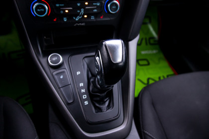 Продажа Ford Focus III Рестайлинг 1.6 AMT (105 л.с.) 2016 Черный в Автодом