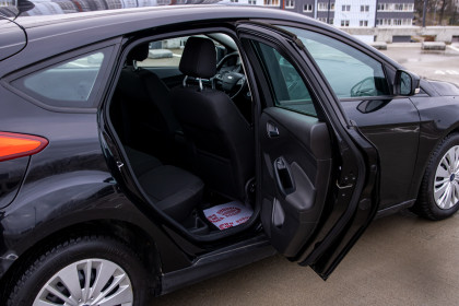 Продажа Ford Focus III Рестайлинг 1.6 AMT (105 л.с.) 2016 Черный в Автодом