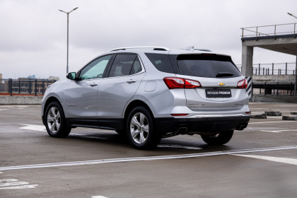 Продажа Chevrolet Equinox III 2.0 AT (252 л.с.) 2019 Серебристый в Автодом