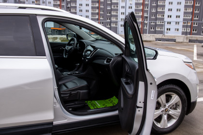 Продажа Chevrolet Equinox III 2.0 AT (252 л.с.) 2019 Серебристый в Автодом