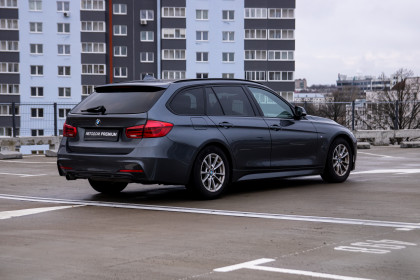 Продажа BMW 3 серии VI (F3x) Рестайлинг 318i 1.5 AT (136 л.с.) 2016 Серый в Автодом