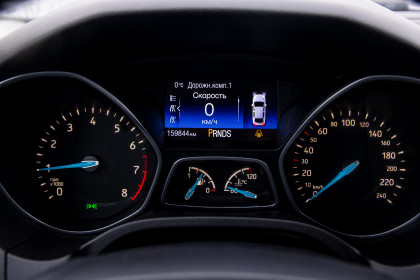 Продажа Ford Focus III Рестайлинг 1.5 AT (150 л.с.) 2017 Коричневый в Автодом