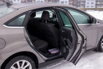 Продажа Ford Focus III Рестайлинг 1.5 AT (150 л.с.) 2017 Коричневый в Автодом