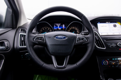 Продажа Ford Focus III Рестайлинг 1.5 AT (150 л.с.) 2017 Коричневый в Автодом