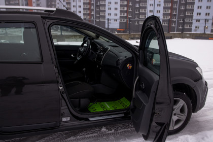 Продажа Renault Sandero II Рестайлинг Stepway 1.6 MT (113 л.с.) 2019 Черный в Автодом