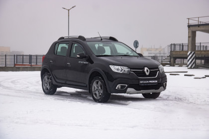 Продажа Renault Sandero II Рестайлинг Stepway 1.6 MT (113 л.с.) 2019 Черный в Автодом