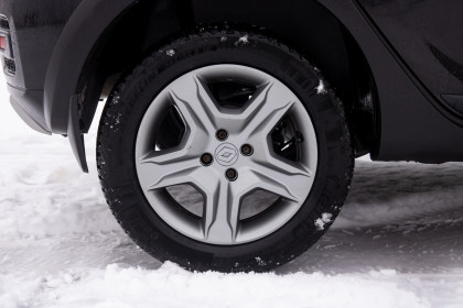 Продажа Renault Sandero II Рестайлинг Stepway 1.6 MT (113 л.с.) 2019 Черный в Автодом