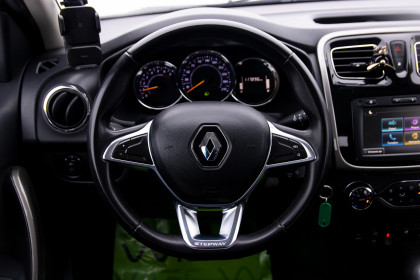 Продажа Renault Sandero II Рестайлинг Stepway 1.6 MT (113 л.с.) 2019 Черный в Автодом