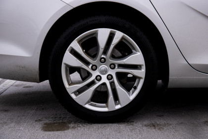 Продажа Buick Regal VI 2.0 AT (250 л.с.) 2018 Серебристый в Автодом