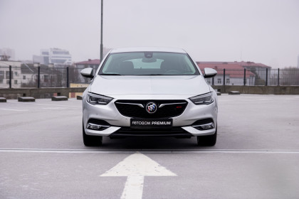 Продажа Buick Regal VI 2.0 AT (250 л.с.) 2018 Серебристый в Автодом