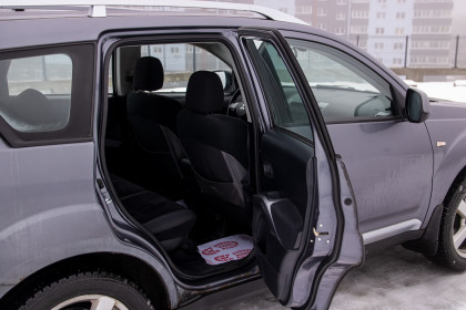 Продажа Mitsubishi Outlander II 2.4 CVT (170 л.с.) 2008 Серый в Автодом