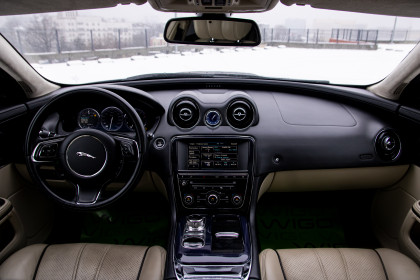Продажа Jaguar XJ IV (X351) 3.0 AT (340 л.с.) 2013 Черный в Автодом