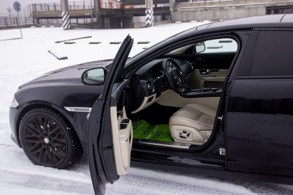 Продажа Jaguar XJ IV (X351) 3.0 AT (340 л.с.) 2013 Черный в Автодом