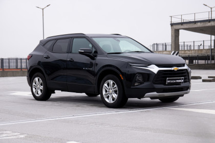 Продажа Chevrolet Blazer III 2.0 AT (227 л.с.) 2022 Черный в Автодом