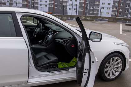 Продажа Cadillac CTS III 2.0 AT (276 л.с.) 2015 Белый в Автодом