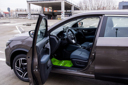 Продажа Nissan Qashqai II Рестайлинг 2 2.0 CVT (140 л.с.) 2025 Коричневый в Автодом
