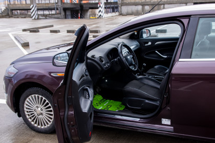 Продажа Ford Mondeo IV 2.0 MT (145 л.с.) 2010 Фиолетовый в Автодом