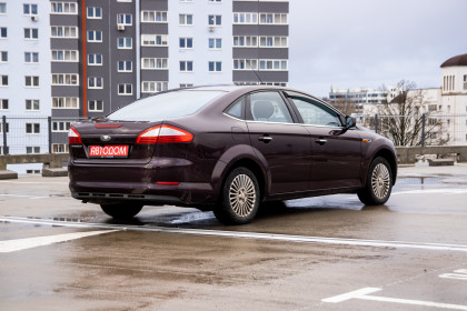 Продажа Ford Mondeo IV 2.0 MT (145 л.с.) 2010 Фиолетовый в Автодом