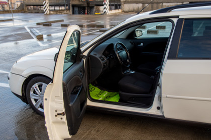 Продажа Ford Mondeo III Рестайлинг 2.0 AT (130 л.с.) 2005 Белый в Автодом