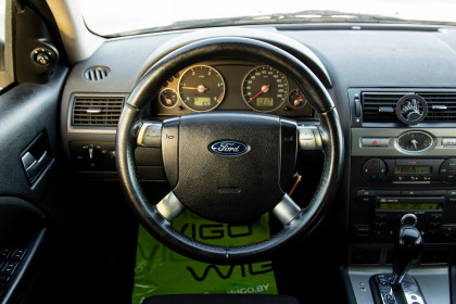 Продажа Ford Mondeo III Рестайлинг 2.0 AT (130 л.с.) 2005 Белый в Автодом