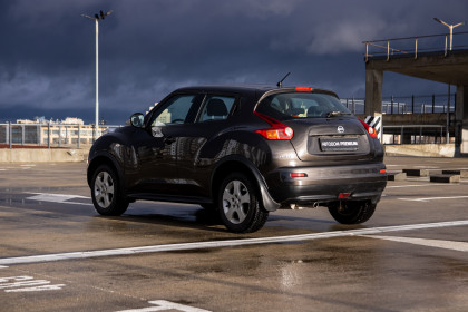 Продажа Nissan Juke I 1.6 CVT (117 л.с.) 2013 Коричневый в Автодом